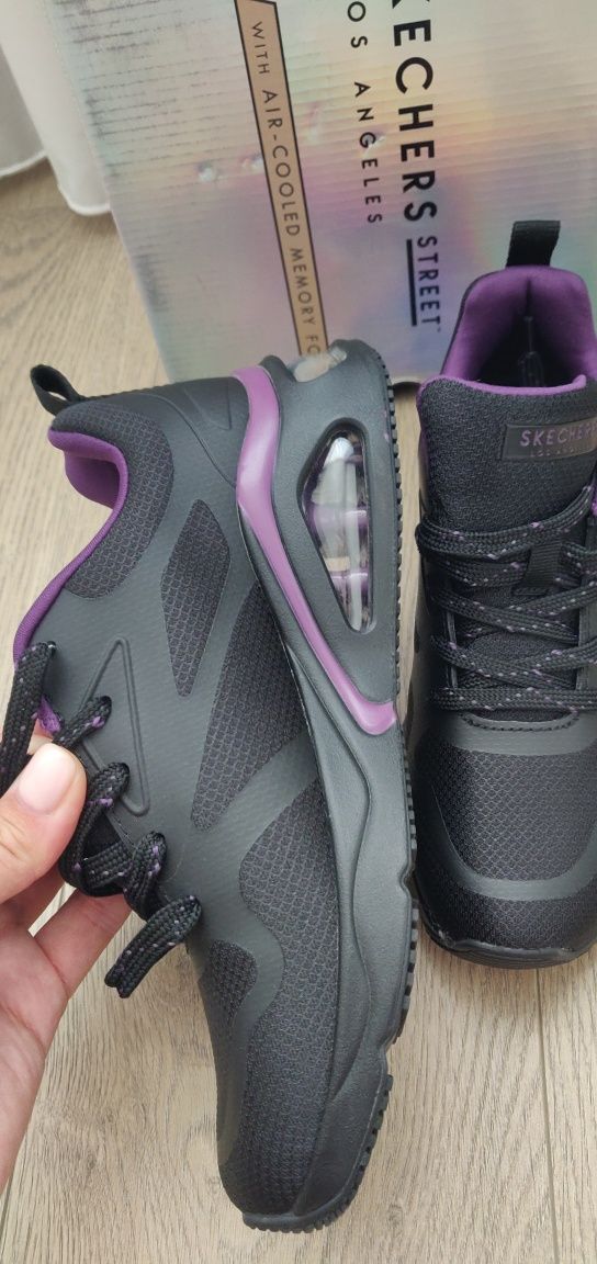 Жіночі кросівки Skechers