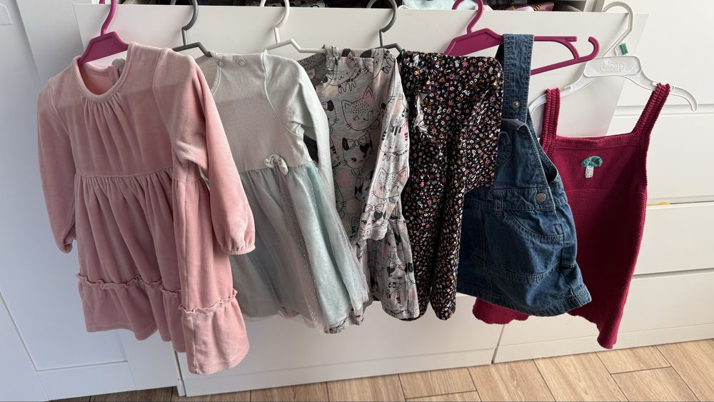 Sukienki rozm. 86 H&M next smyk coccodrillo