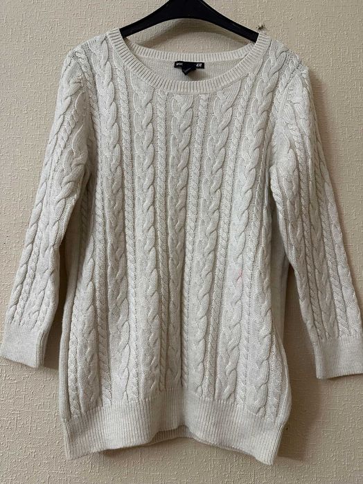 Білий в'язаний светр ф. H&M р-S відмінний стан