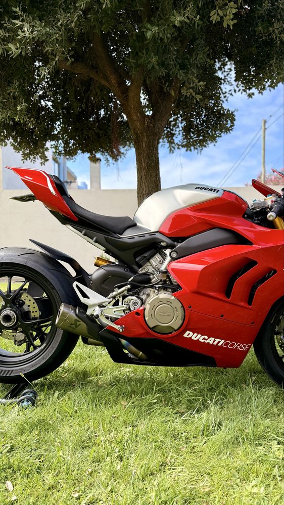 Ducati panigale v4r