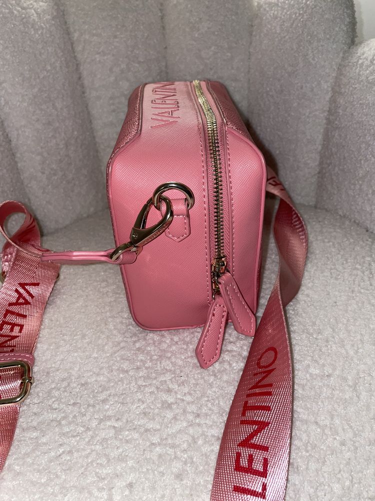 Mario Valentino Bags Pattie Pink różowa torebka kuferek sztuczna skóra