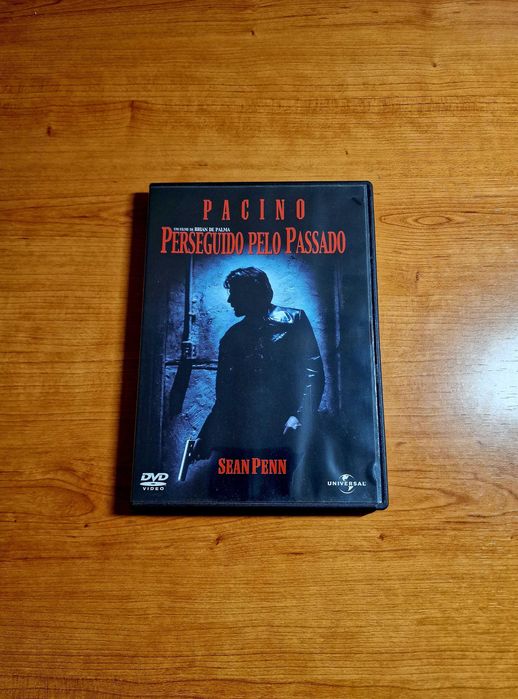 PERSEGUIDO PELO PASSADO (de Brian de Palma c/Al Pacino/Sean Penn)