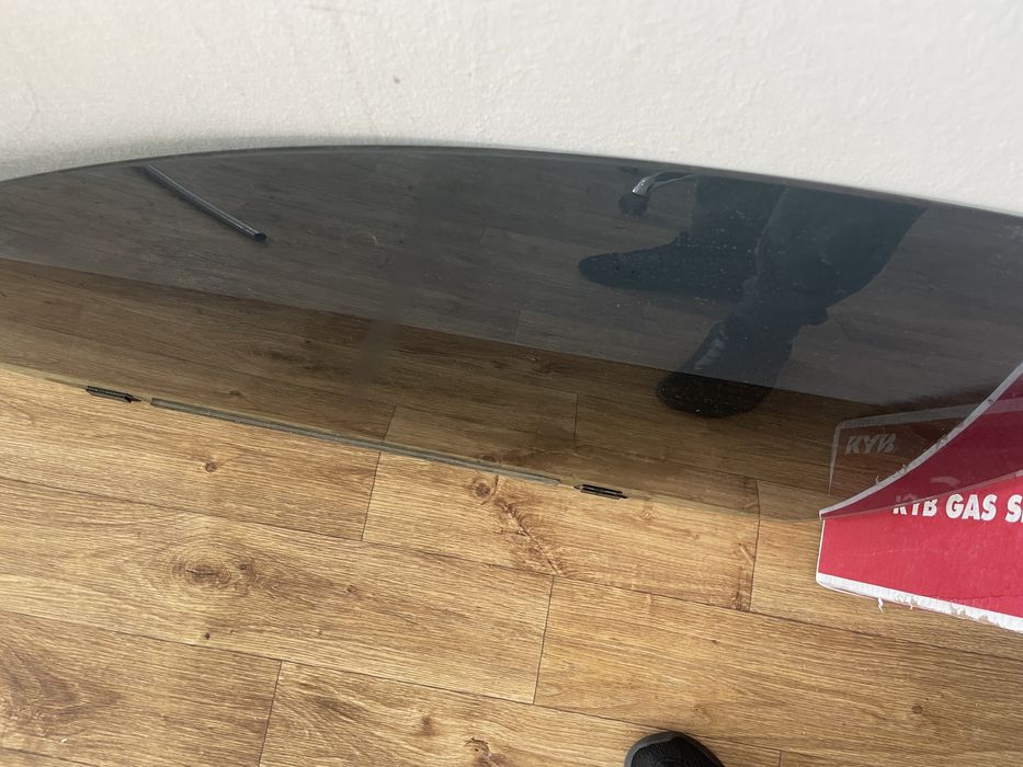 Продам стекло на Лексус РХ 350