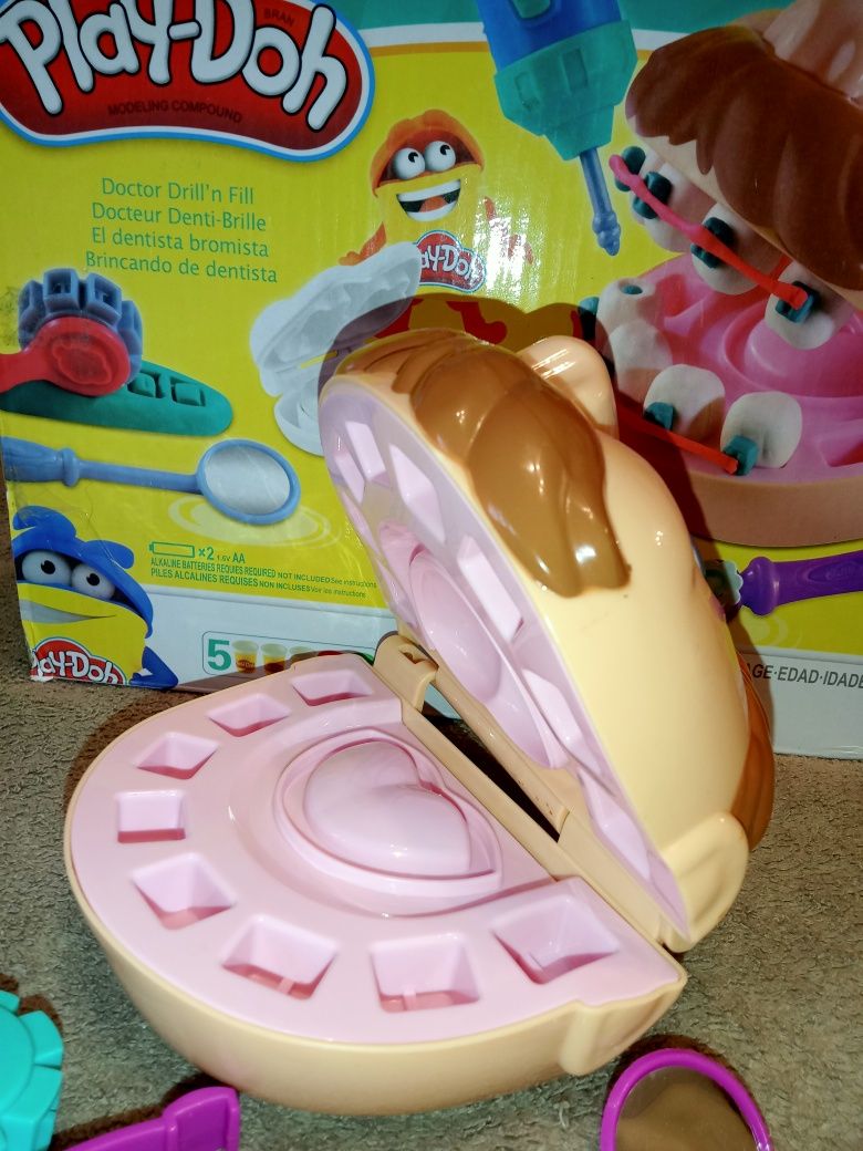 Набір для ліплення Play Doh містер Зубастик набор для творчества