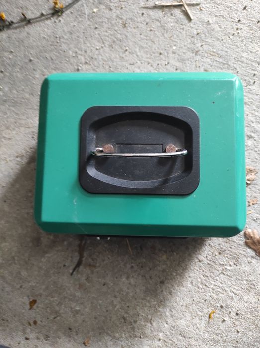 Vendo cofres pequeno e grande