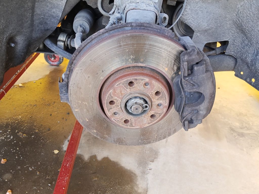 Tarcze hamulcowe przód citroen C5 x7 III 2.0 hdi