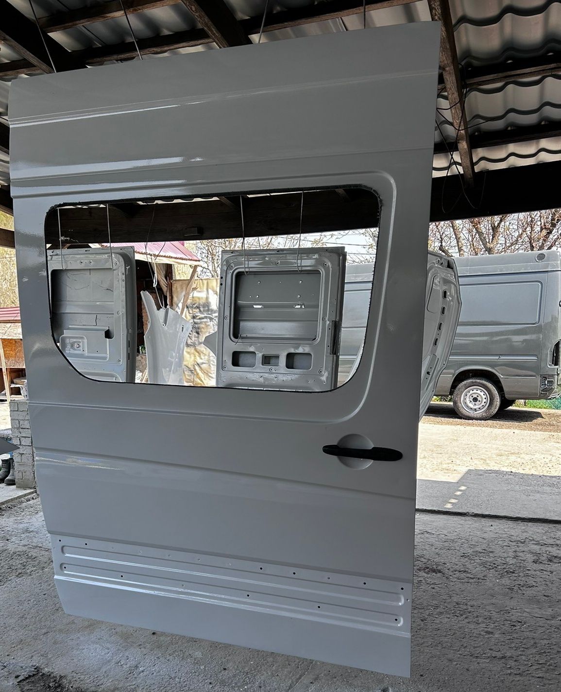 Дверь сдвижная Mercedes Sprinter 906, Volkswagen Crafter