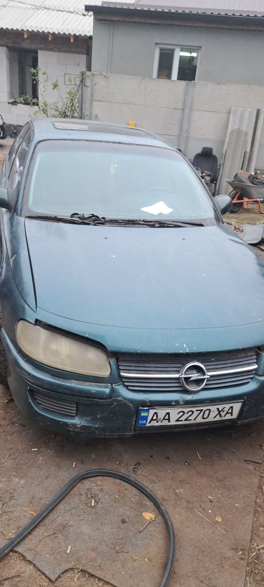В розборі по запчастинах опель омега б opel omega b