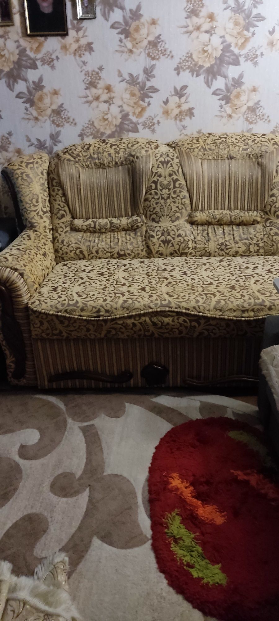 Продам диван у відмінному стані