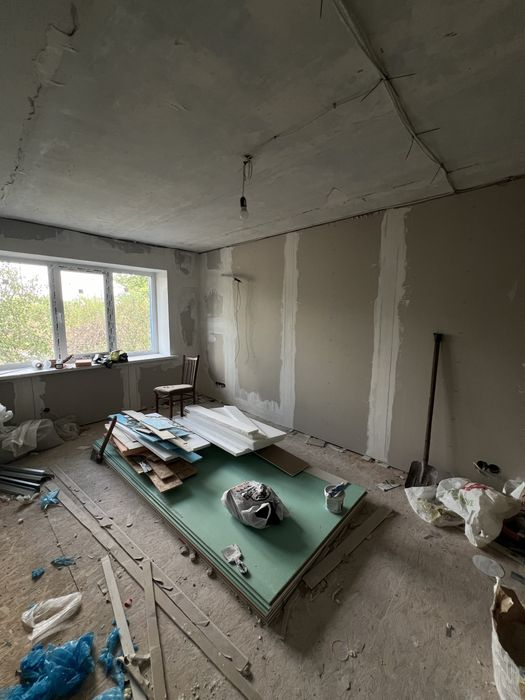 Продам 1-кімнатну квартиру с. Партизанське