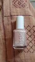 Essie- don't be salty. Trwaly lakier do paznokci