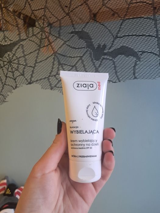 Kuracja wybielająca od firmy ziaja 50ml