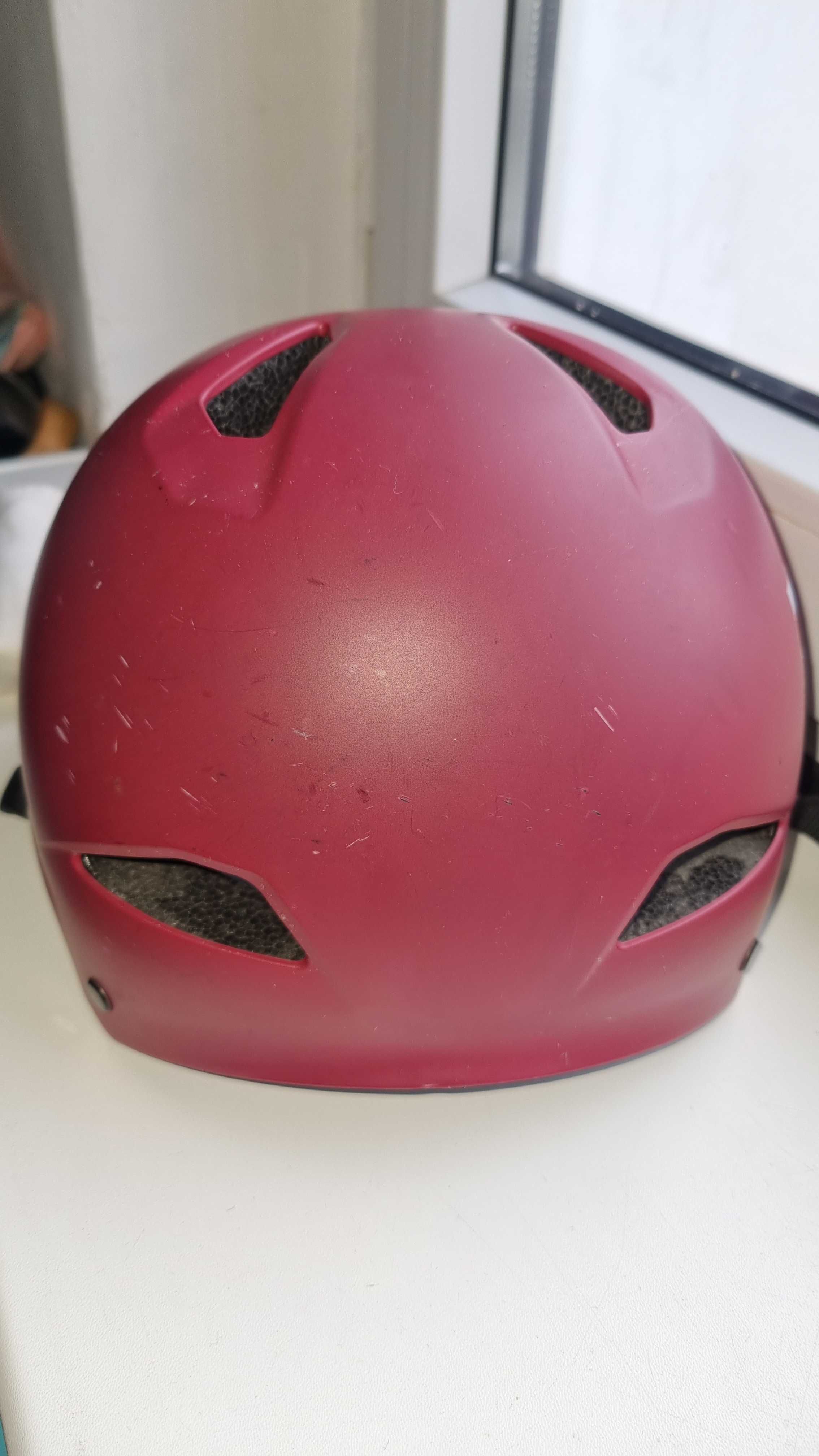 Kask orzech FOX flight sport rozmiar S (52-54 cm)