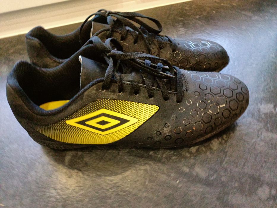 Buty do piłki Umbro 46