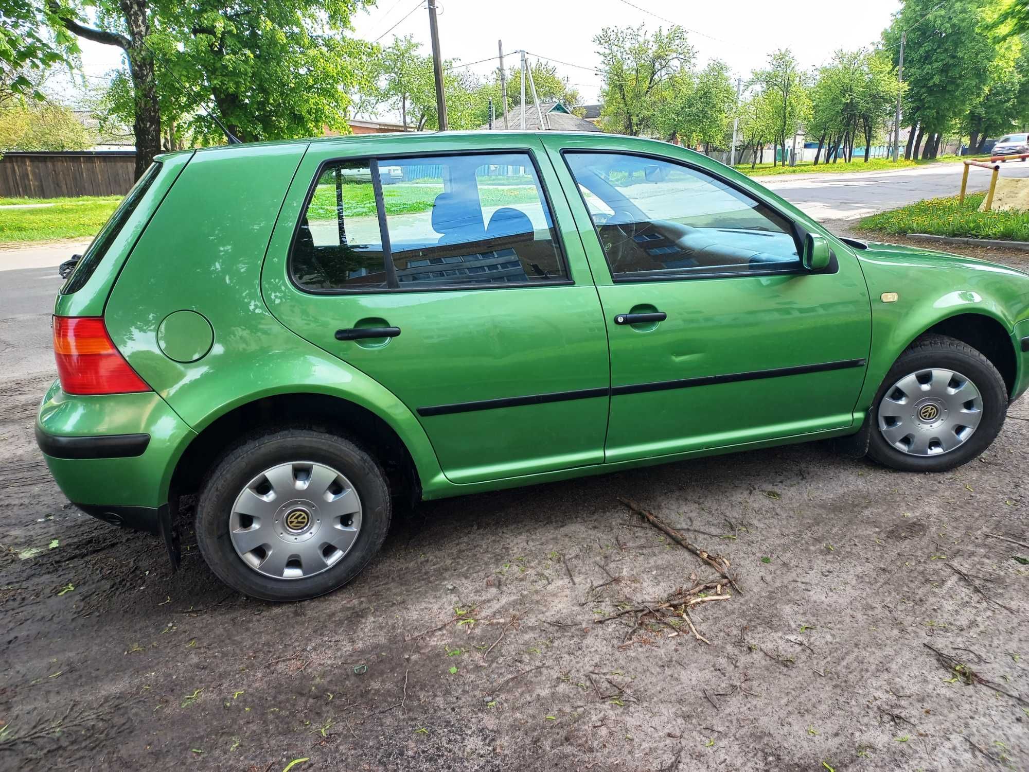 Volkswagen Golf 4 1.4 Газ/бензин у гарному стані