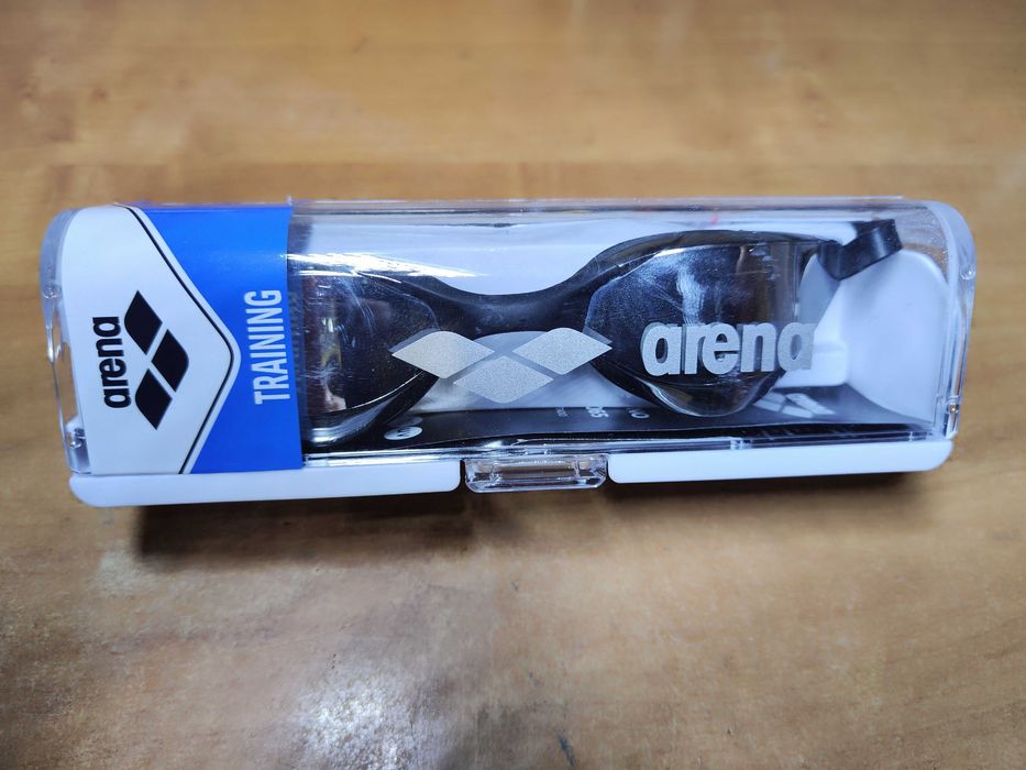 Окуляри для плавання Arena