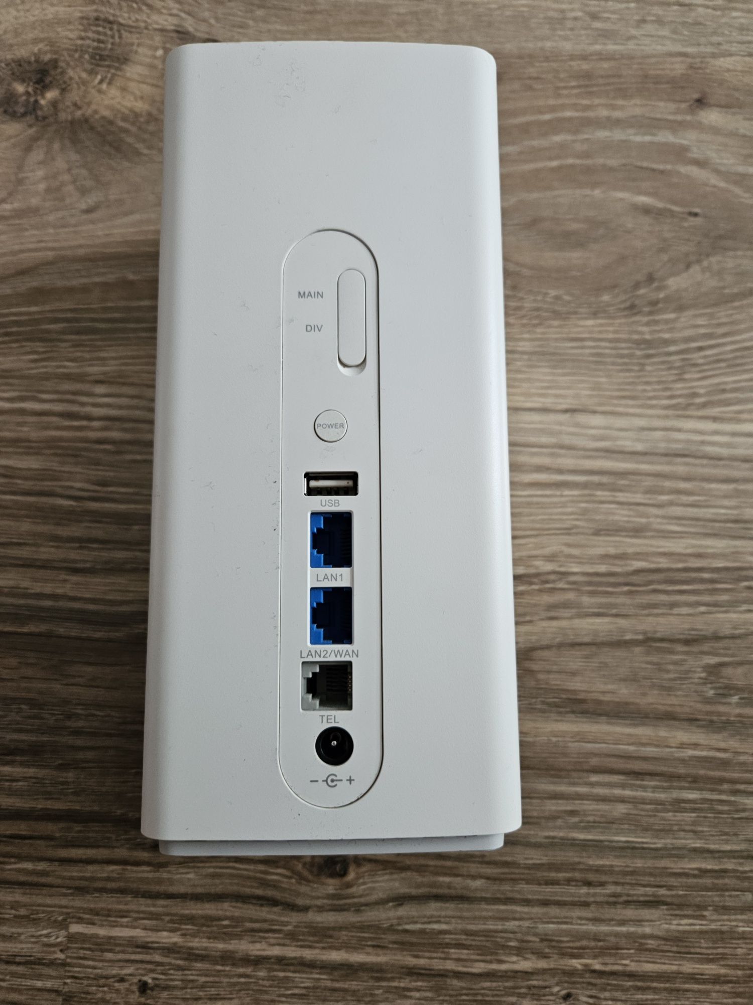 Router Huawei B618s-22d