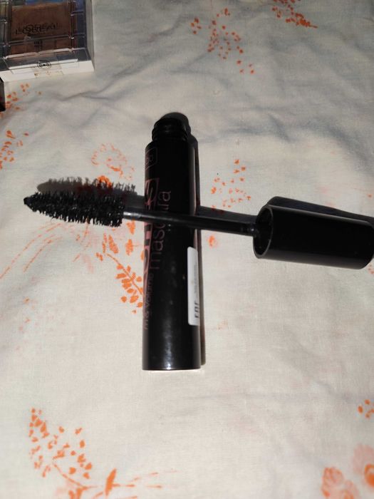 Косметика разных брендов, туалетная вода