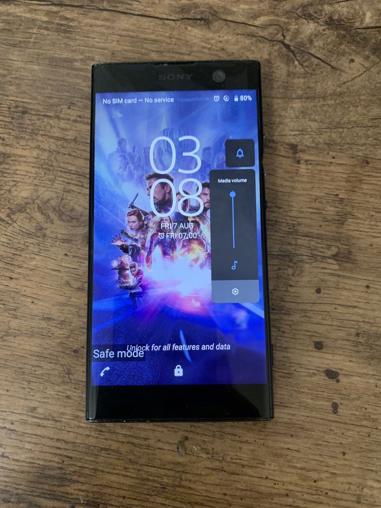 Телефон Sony Xperia XA2