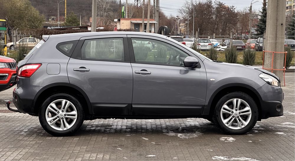 Nissan Qashqai 2010 рік