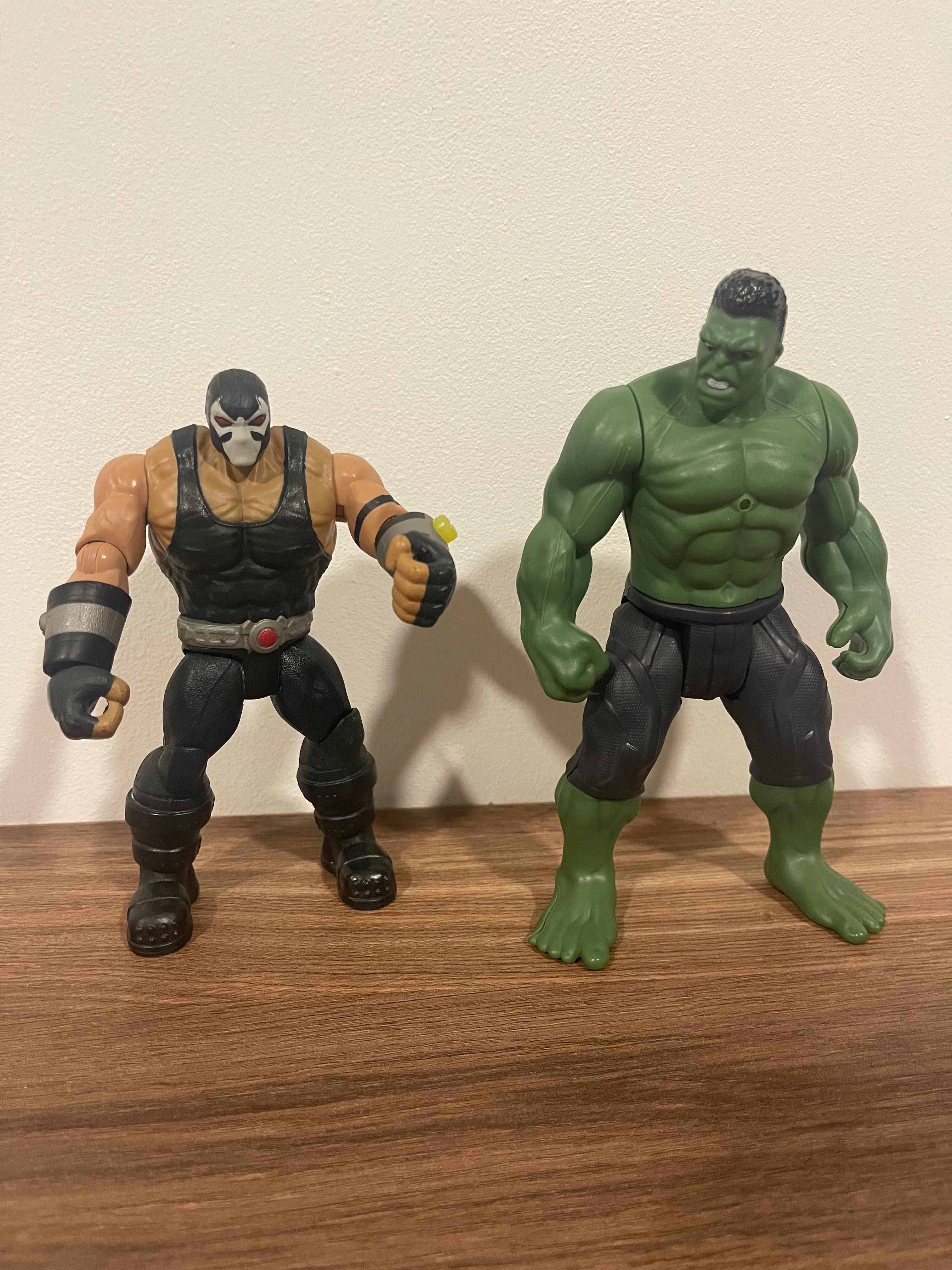 Hulk i Bain, dwie figurki bohaterów Marvela jak nowe