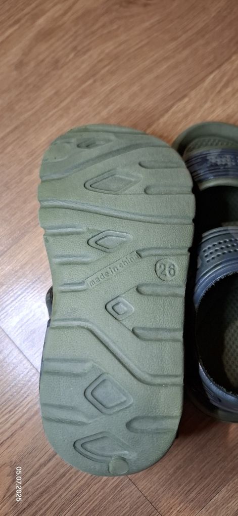 Sandały sandałki chłopięce 26 zielone khaki moro gumowe jak crocs