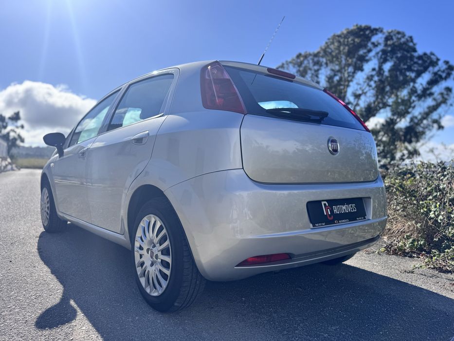 FIAT GRAND PUNTO 1.2 2010 NACIONAL 18 meses garantia