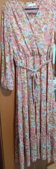 Vendo vestido florido 15€