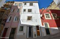 Prédio devoluto c/ 4 apartamentos totalmente reabilitado – Lisboa – Ce