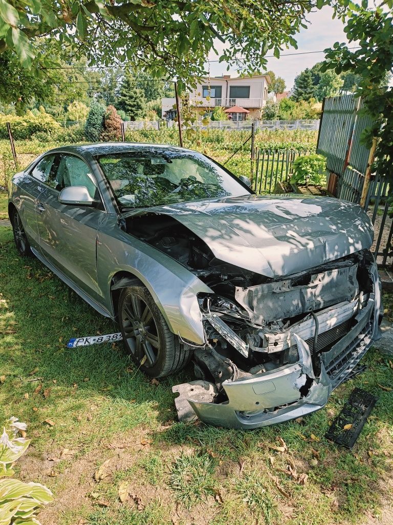 Audi A5 1.8 tfsi (bez wady)