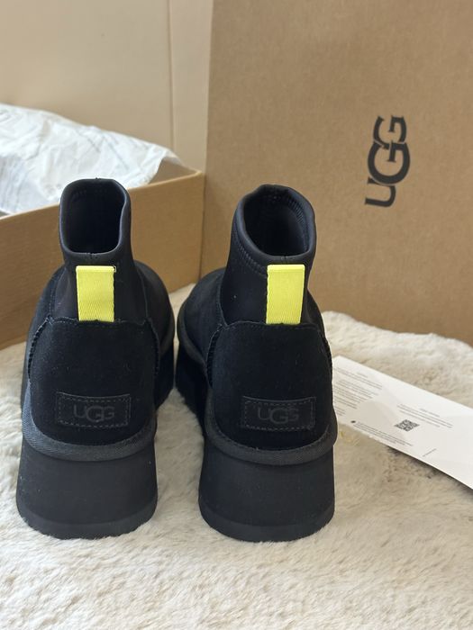 В наявності угги Ugg  Dipper Mini повністю  натуральні