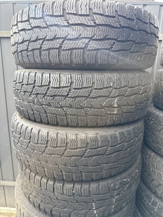 Шини резина 195/65/16 с r16c Nokian комплект зимні