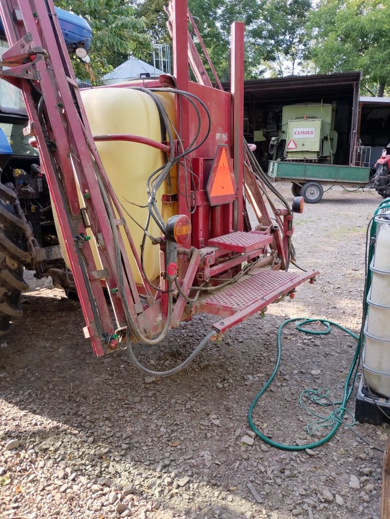 Witam sprzedam opryskiwacz hardi 12m