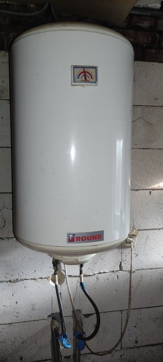 Продам бойлер Round