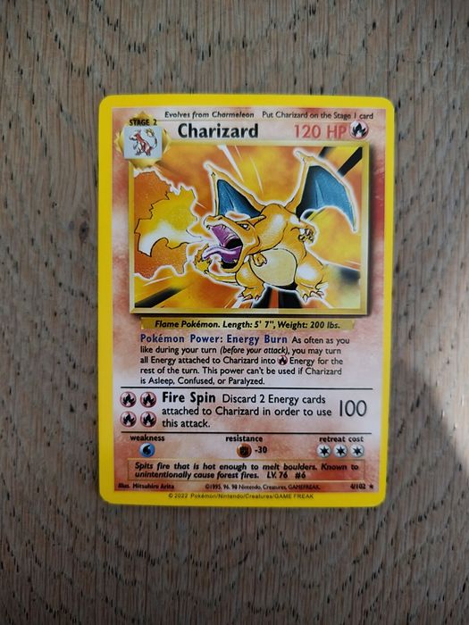 Charizard – Base Set #4/102