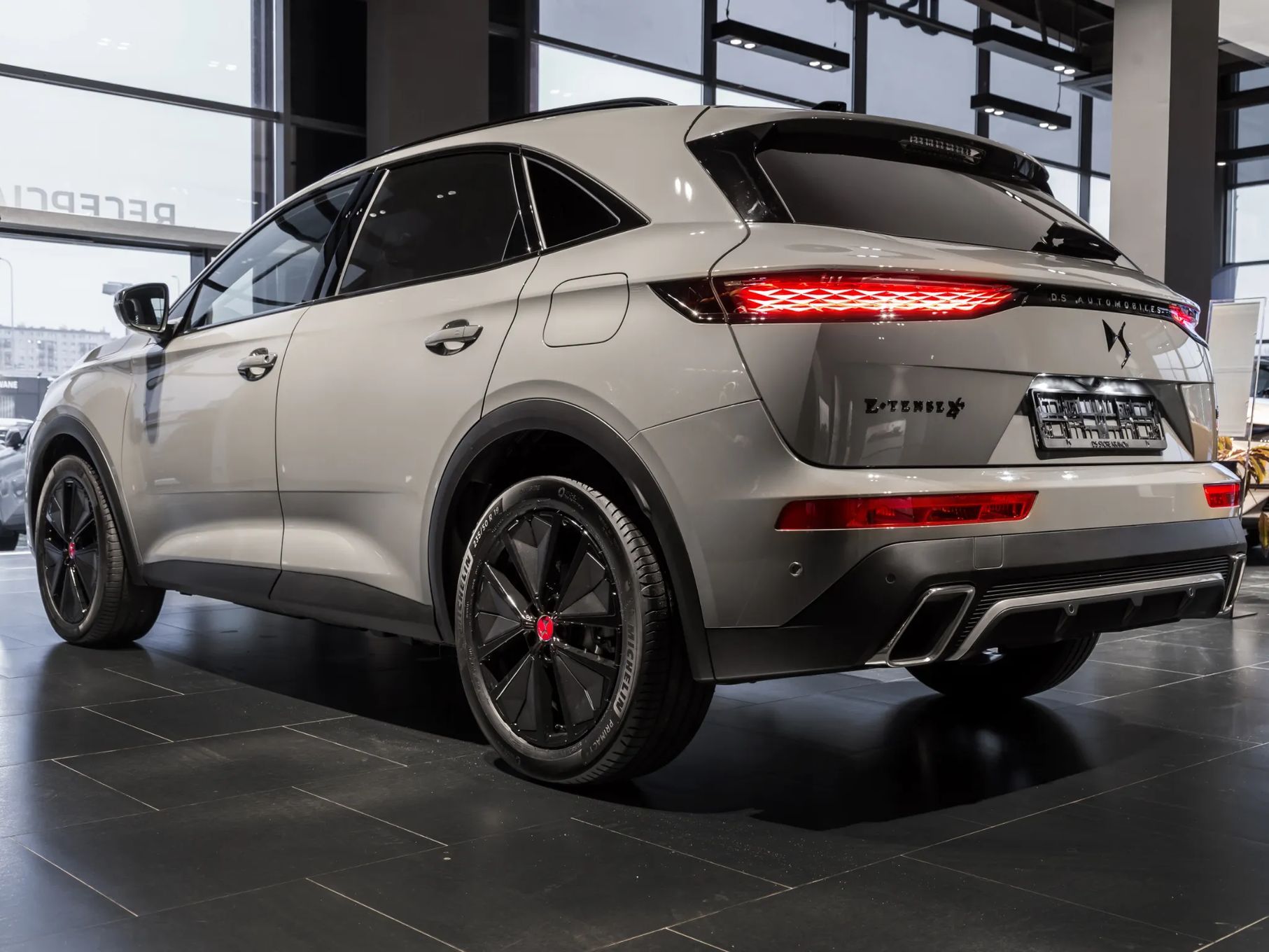 DS Automobiles DS 7 Crossback DS Automobiles DS 7 Crossback 1.6 E-Tense 4x4 Performance Line +