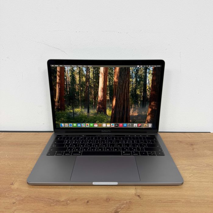 Macbook Pro 2019 TouchBar { i5 | 8gb| 128 ssd} Гарантія .31899SV