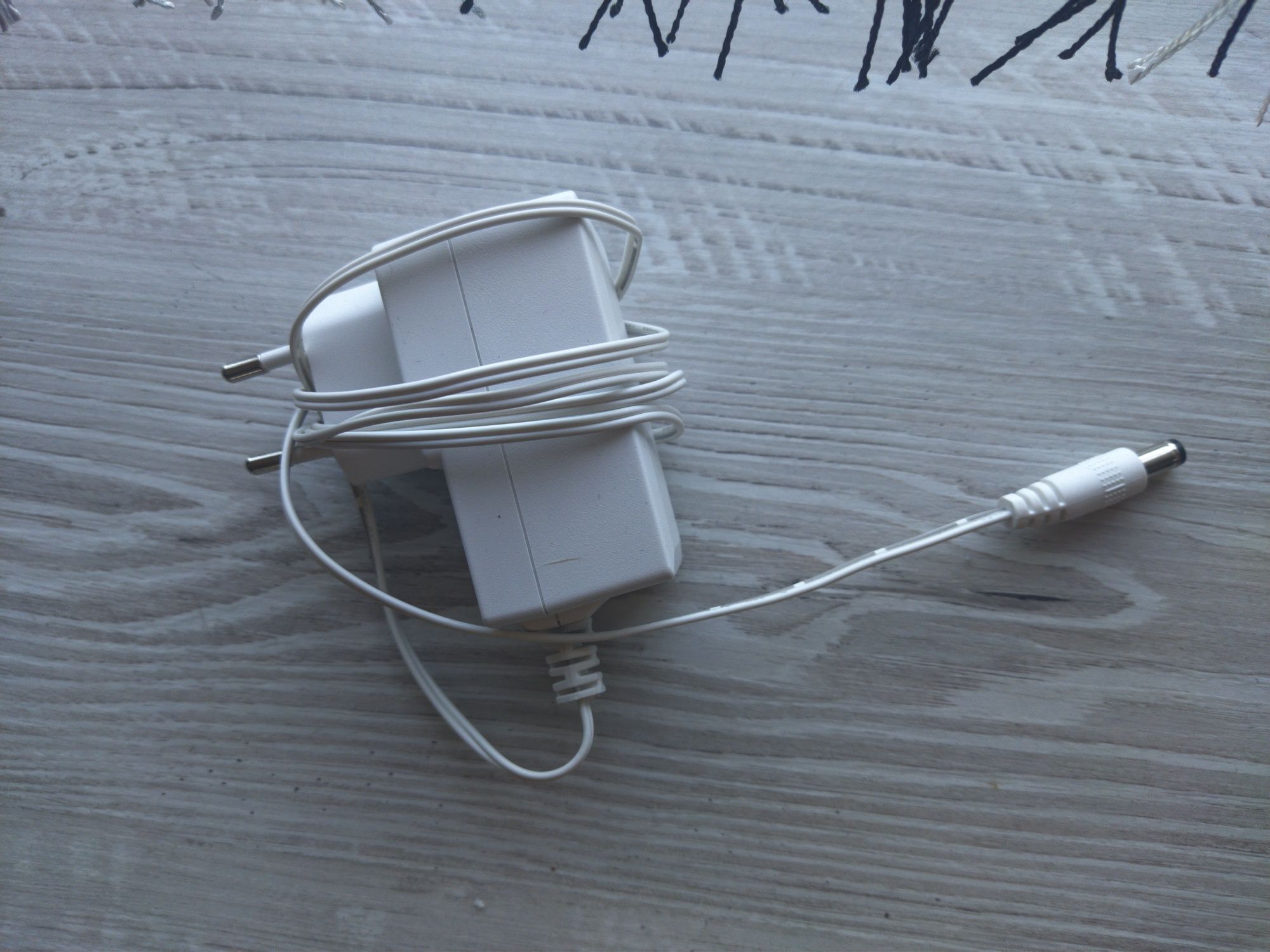Szybki Ruter Router WiFi 6 Tenda TX3 AX1800