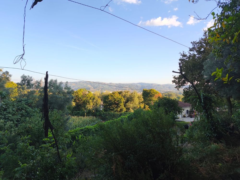 Moradia Rústica em Pedra | Terreno 1950 m | Besteiros - Amares (Braga)