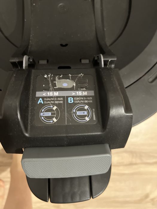 Fotelik samochodowy łupina z bazą Britax BabySafe 3 i-Size