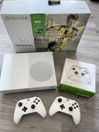Xbox one 1TB + dodatkowy controller