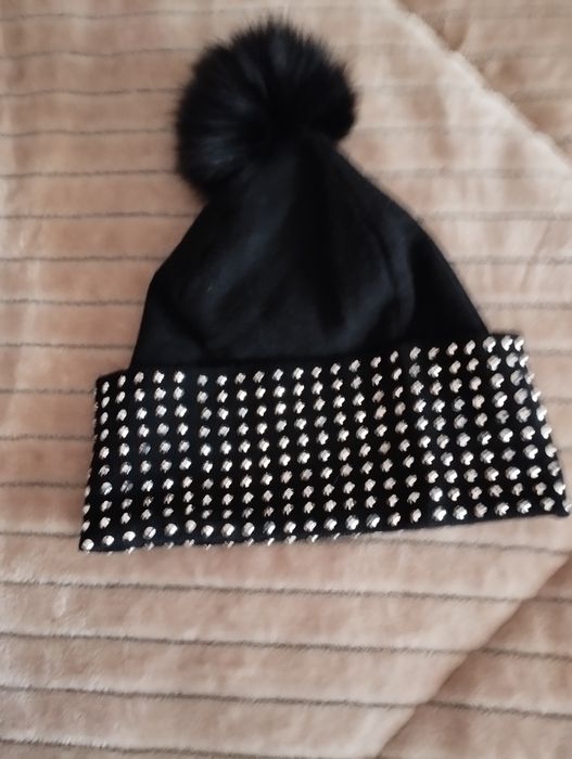 Várias peças de roupa