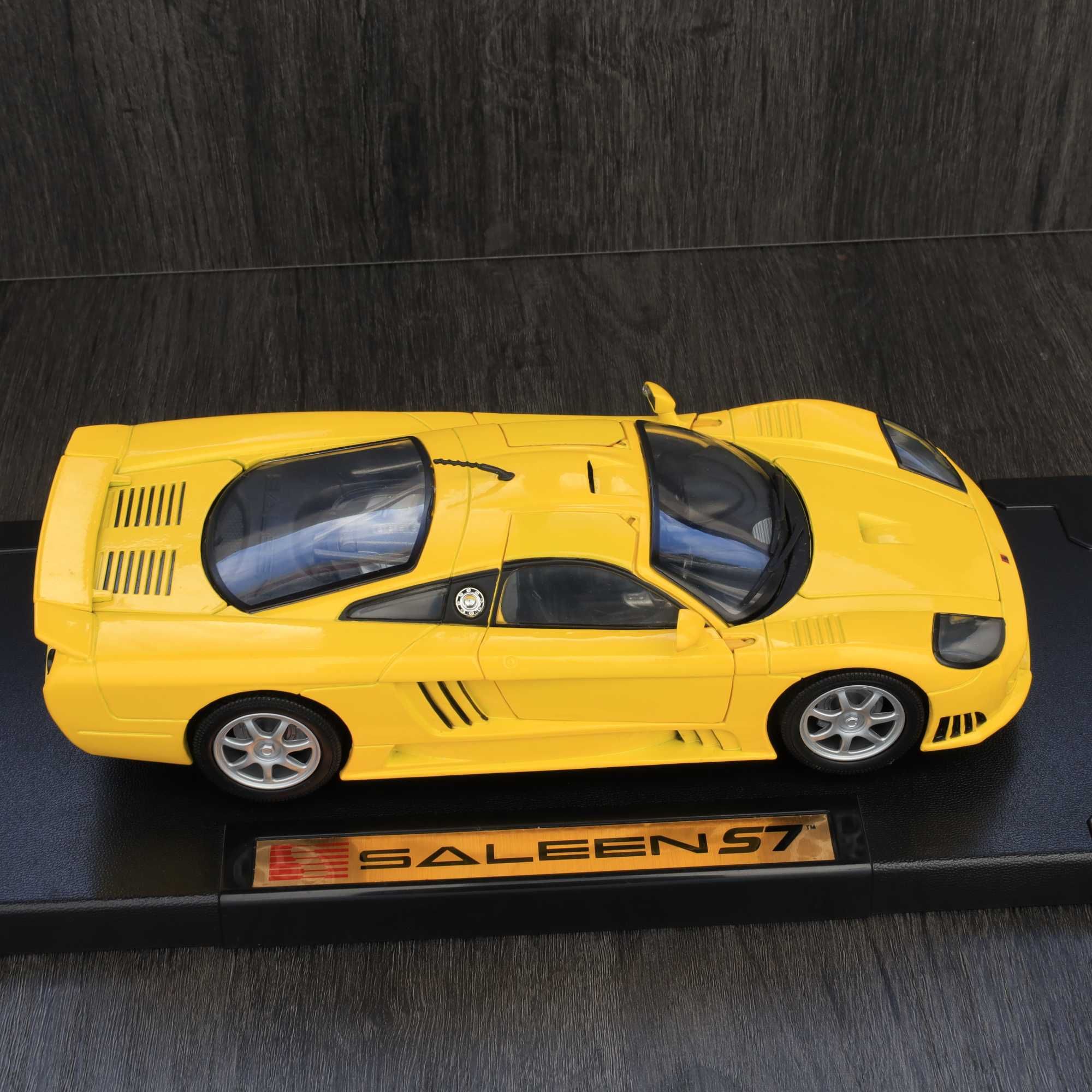 Saleen S7 1/18 Motormax