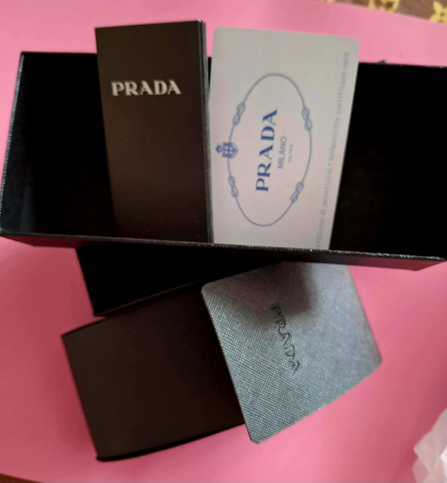 Okulary przeciwsłoneczne Prada