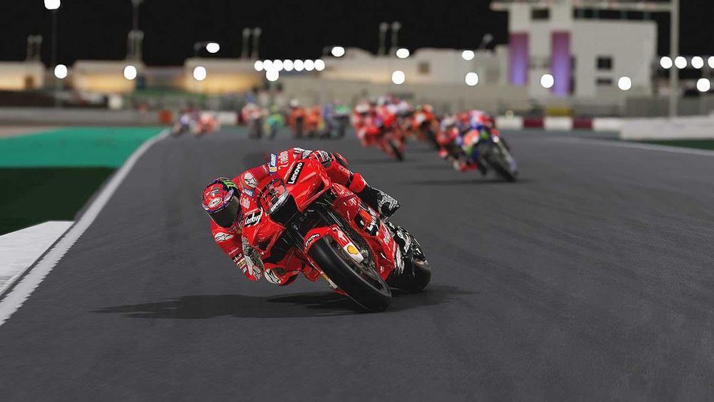 MotoGP 22 PS4 / PS5 - świetne motocykle, ścigacze po torach