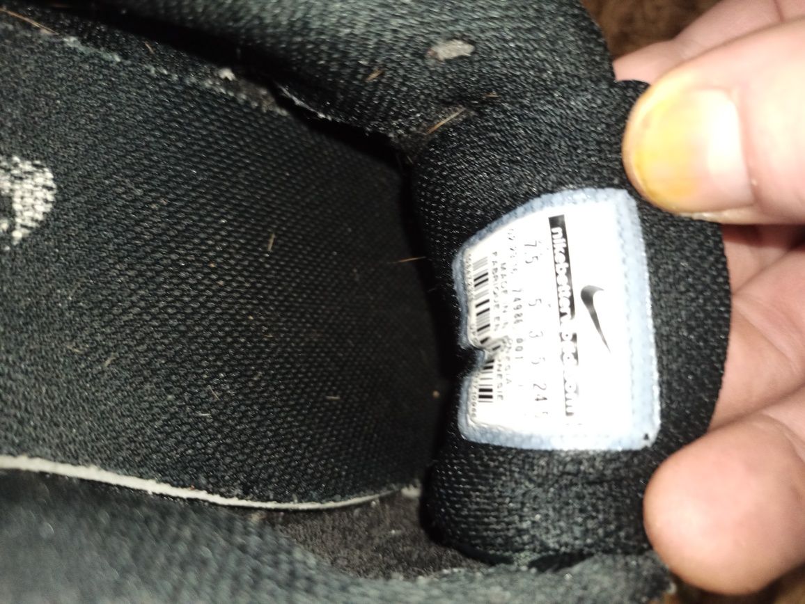 Кросовки Nike черные 38р