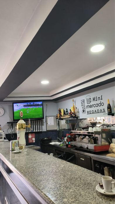 Trespasse - café e mercearia