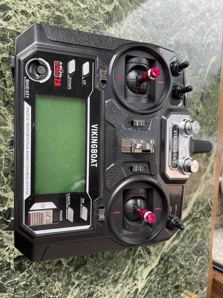 Łódka zanętowa Vikingboat RS2, echosonda, GPS, autopilot