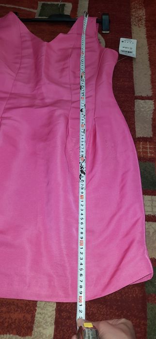 Piękna nowa różowa sukienka Reserved . 42