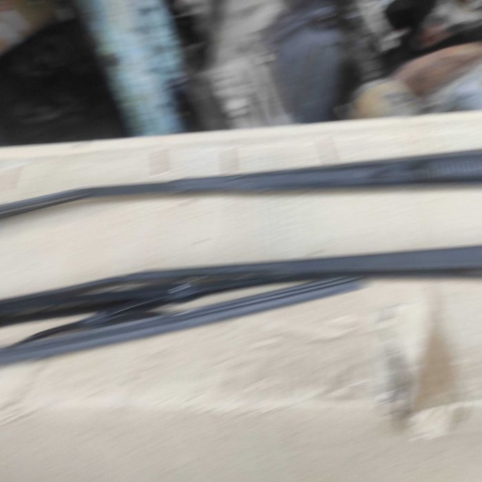 ramię ramiona wycieraczek przód KOMPLET Toyota Yaris I